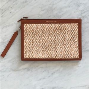 WANT Les Essentiels folio